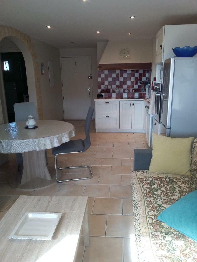 Appartement En Bord De Mer Port-la-Nouvelle Luaran gambar